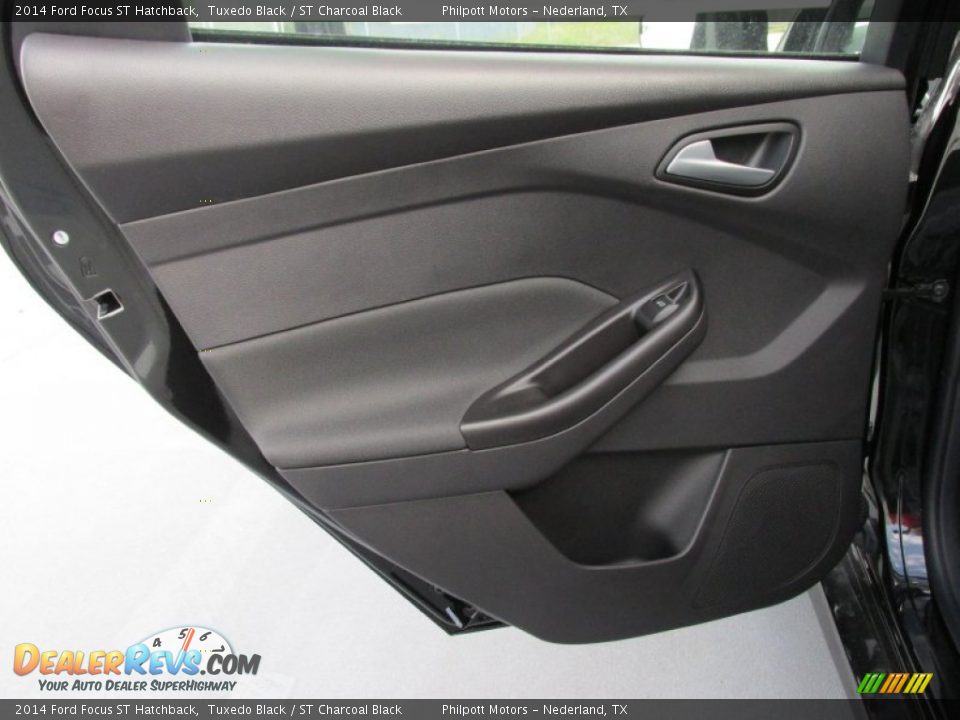 2014 Ford Focus ST Hatchback Tuxedo Black / ST Charcoal Black Photo #19