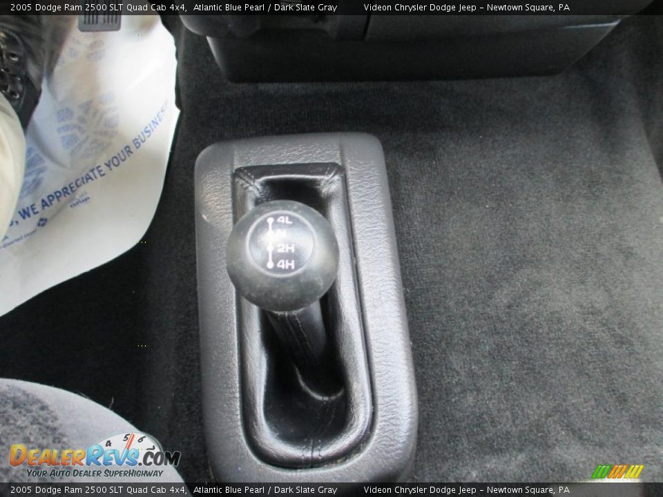 2005 Dodge Ram 2500 SLT Quad Cab 4x4 Atlantic Blue Pearl / Dark Slate Gray Photo #22