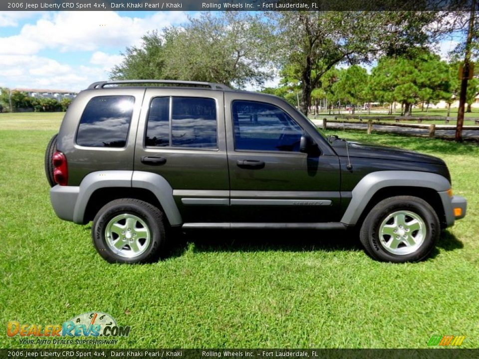 2006 Jeep Liberty CRD Sport 4x4 Dark Khaki Pearl / Khaki Photo #23