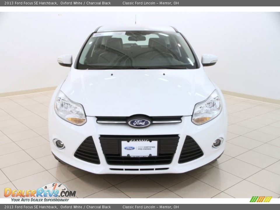 2013 Ford Focus SE Hatchback Oxford White / Charcoal Black Photo #2