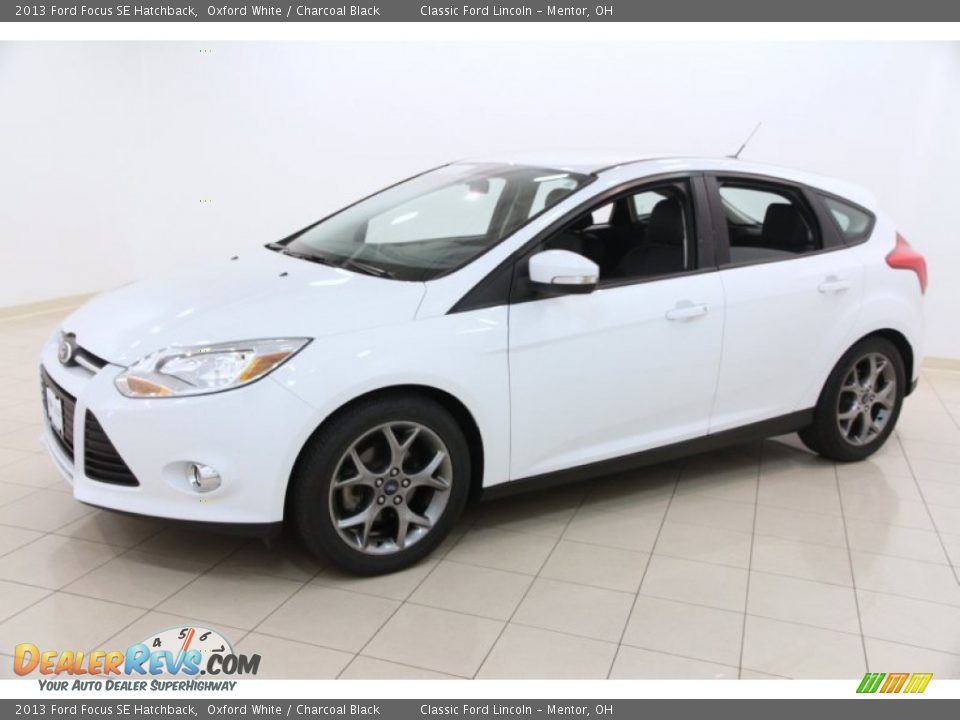 2013 Ford Focus SE Hatchback Oxford White / Charcoal Black Photo #3