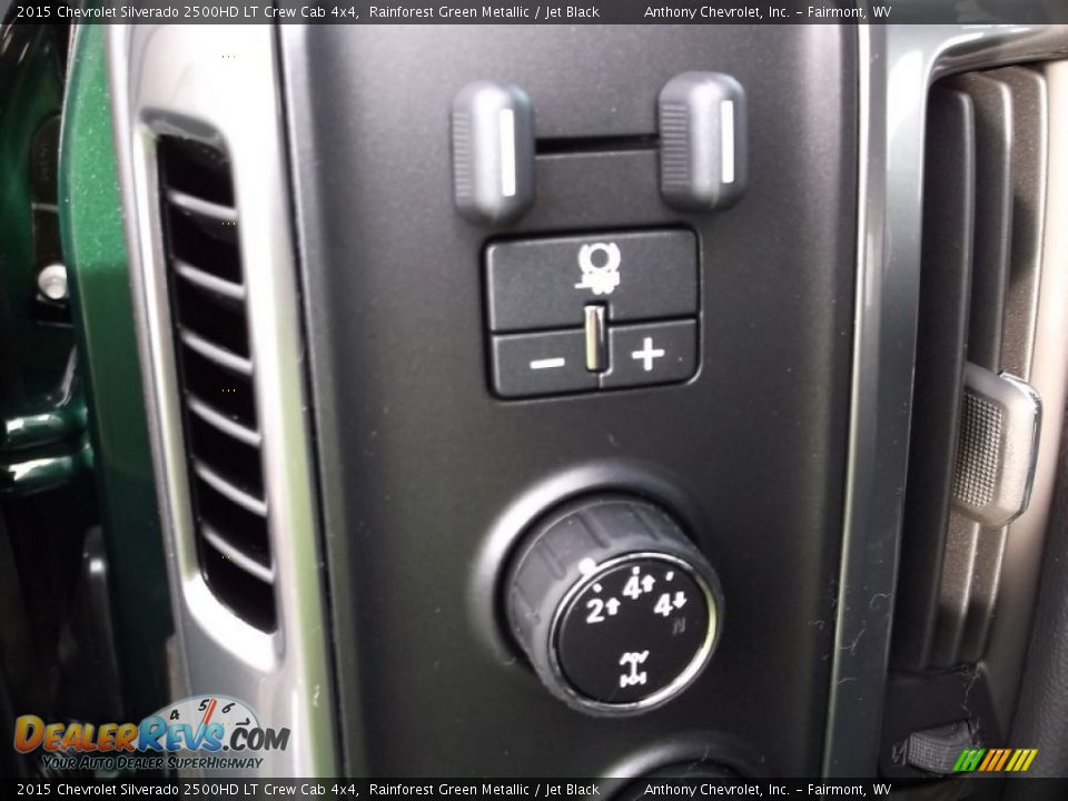 2015 Chevrolet Silverado 2500HD LT Crew Cab 4x4 Rainforest Green Metallic / Jet Black Photo #10