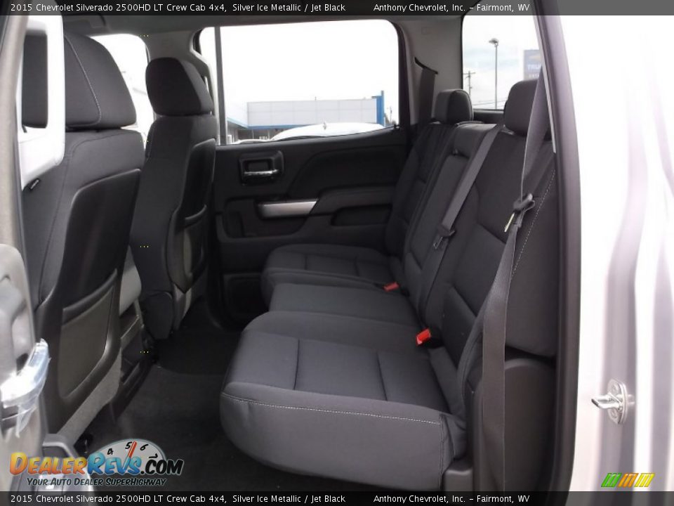 2015 Chevrolet Silverado 2500HD LT Crew Cab 4x4 Silver Ice Metallic / Jet Black Photo #18
