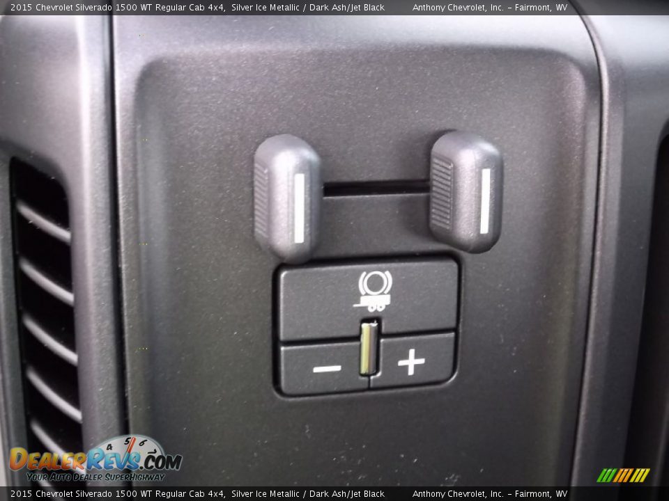 2015 Chevrolet Silverado 1500 WT Regular Cab 4x4 Silver Ice Metallic / Dark Ash/Jet Black Photo #16