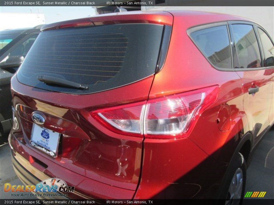 2015 Ford Escape SE Sunset Metallic / Charcoal Black Photo #4
