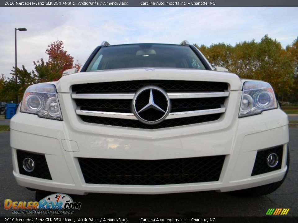 2010 Mercedes-Benz GLK 350 4Matic Arctic White / Almond/Black Photo #4