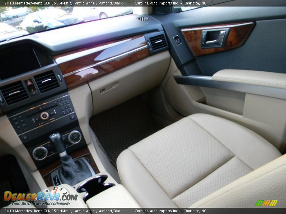 2010 Mercedes-Benz GLK 350 4Matic Arctic White / Almond/Black Photo #14