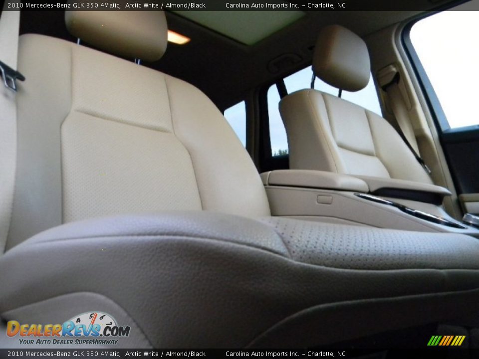 2010 Mercedes-Benz GLK 350 4Matic Arctic White / Almond/Black Photo #23