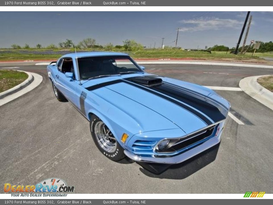 Front 3/4 View of 1970 Ford Mustang BOSS 302 Photo #3