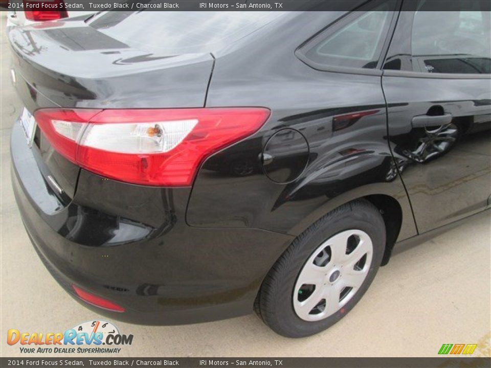 2014 Ford Focus S Sedan Tuxedo Black / Charcoal Black Photo #3