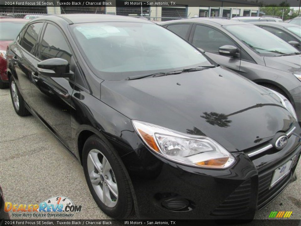 2014 Ford Focus SE Sedan Tuxedo Black / Charcoal Black Photo #1