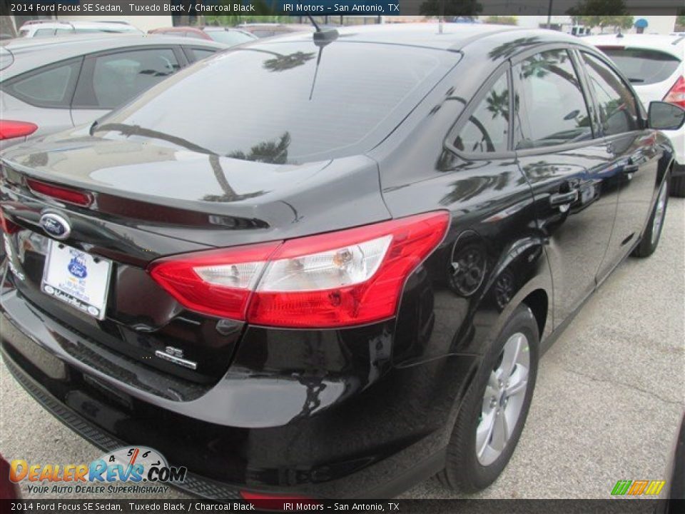 2014 Ford Focus SE Sedan Tuxedo Black / Charcoal Black Photo #3