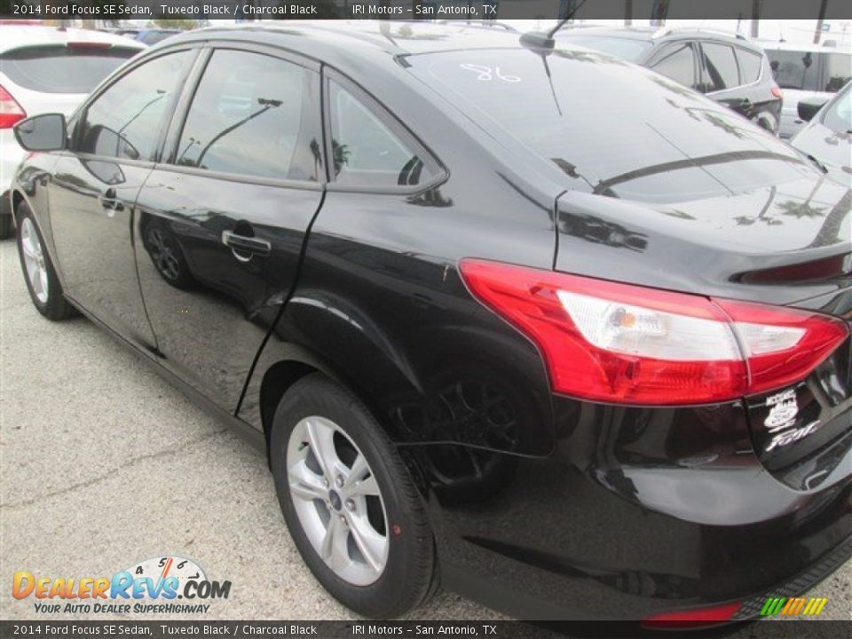 2014 Ford Focus SE Sedan Tuxedo Black / Charcoal Black Photo #6