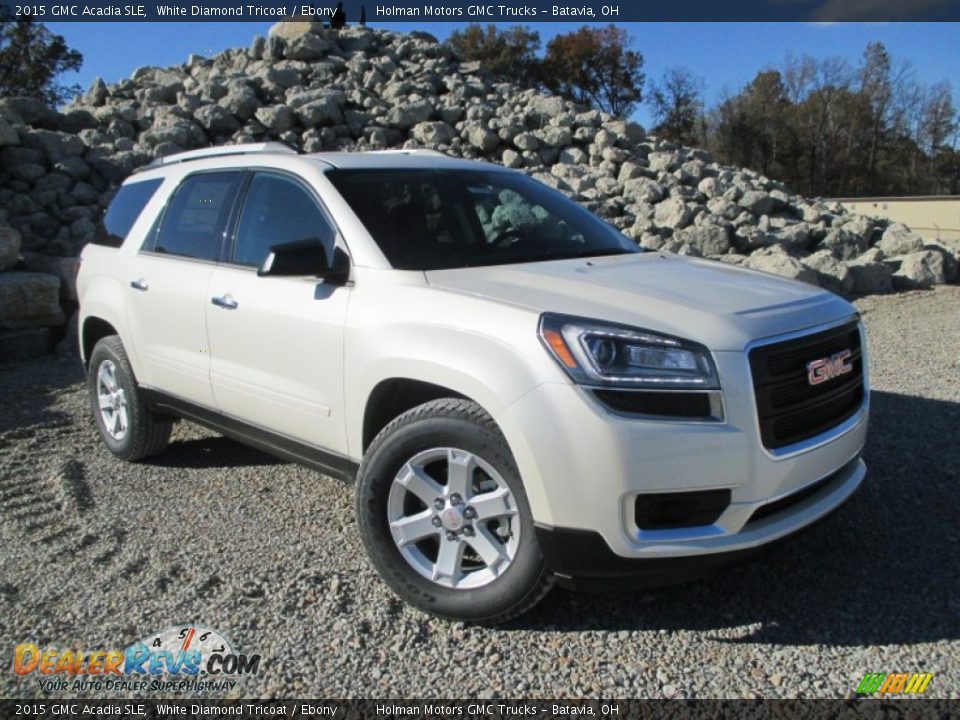 Front 3/4 View of 2015 GMC Acadia SLE Photo #1