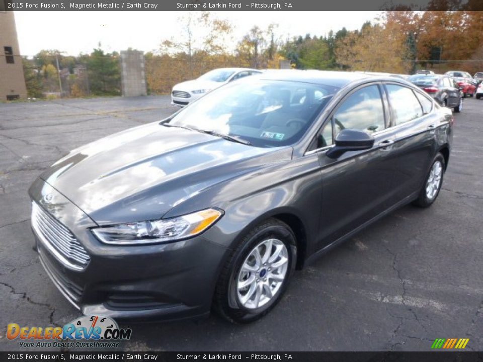 2015 Ford Fusion S Magnetic Metallic / Earth Gray Photo #5