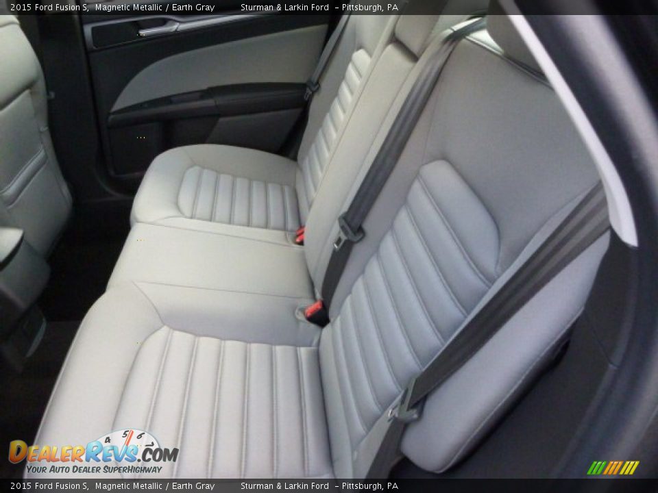 2015 Ford Fusion S Magnetic Metallic / Earth Gray Photo #8