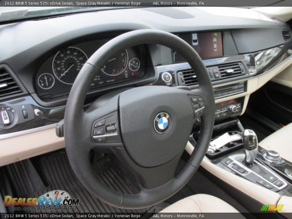 2012 BMW 5 Series 535i xDrive Sedan Space Gray Metallic / Venetian Beige Photo #15