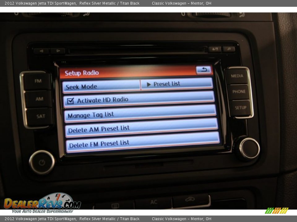 2012 Volkswagen Jetta TDI SportWagen Reflex Silver Metallic / Titan Black Photo #10