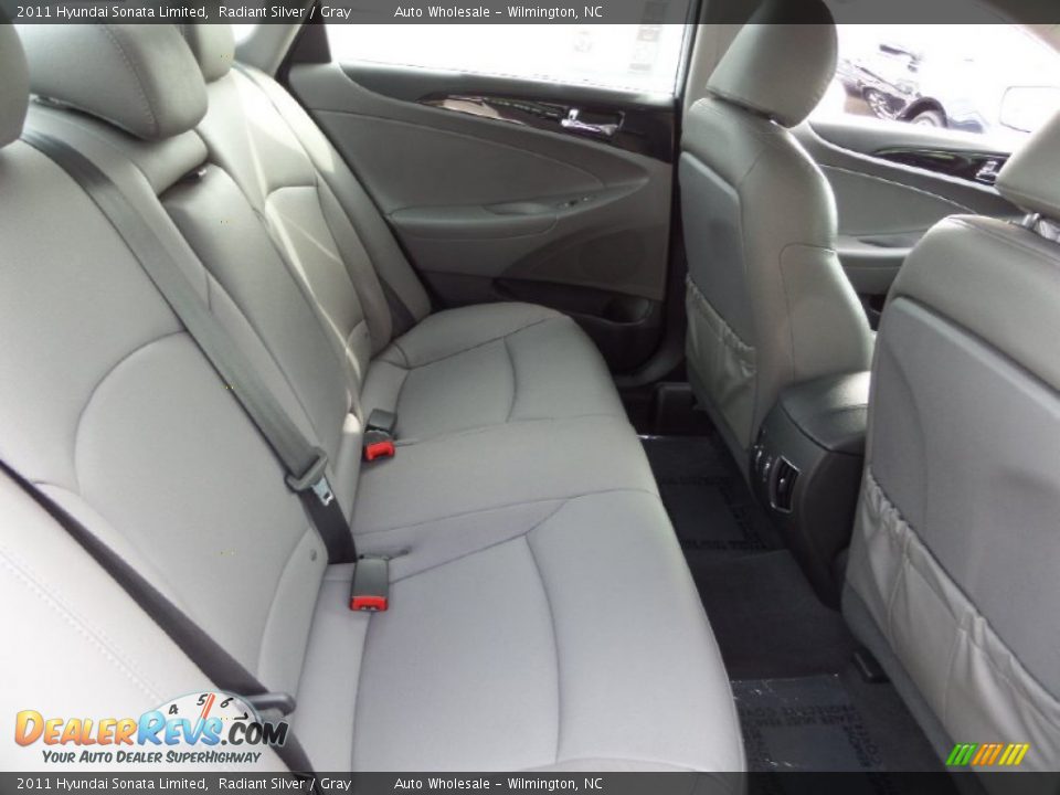 2011 Hyundai Sonata Limited Radiant Silver / Gray Photo #14