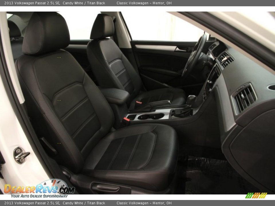 2013 Volkswagen Passat 2.5L SE Candy White / Titan Black Photo #20