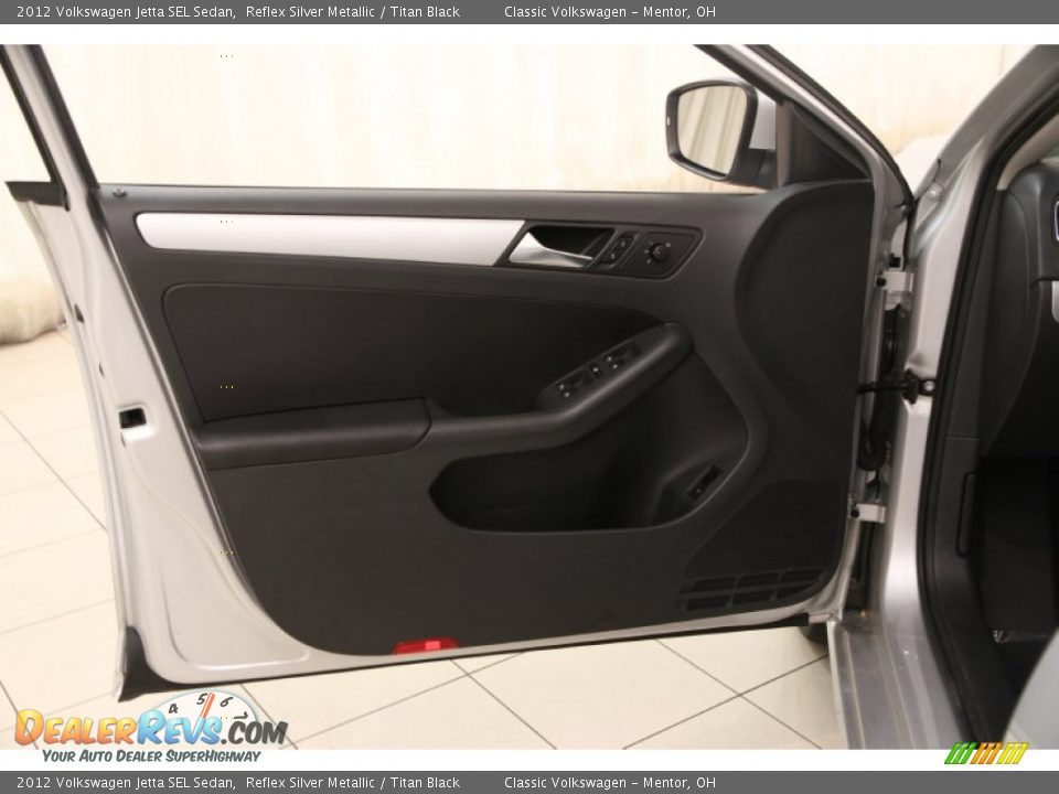 2012 Volkswagen Jetta SEL Sedan Reflex Silver Metallic / Titan Black Photo #4