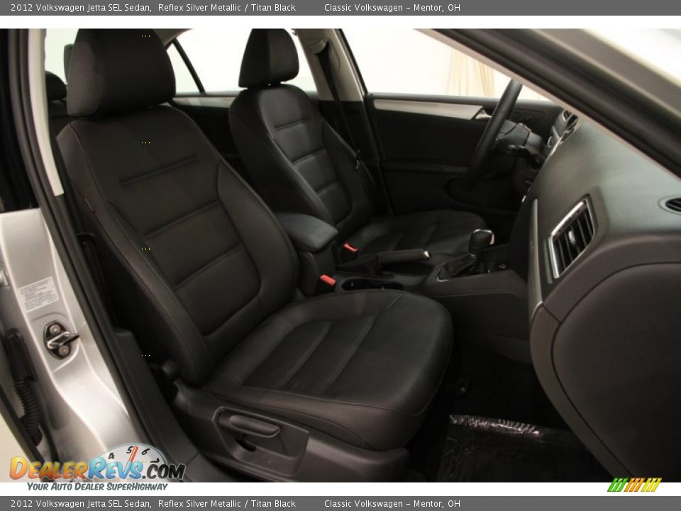 2012 Volkswagen Jetta SEL Sedan Reflex Silver Metallic / Titan Black Photo #18