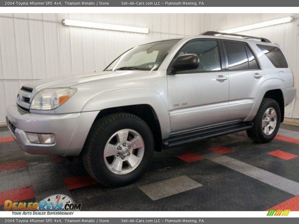2004 Toyota 4Runner SR5 4x4 Titanium Metallic / Stone Photo #2