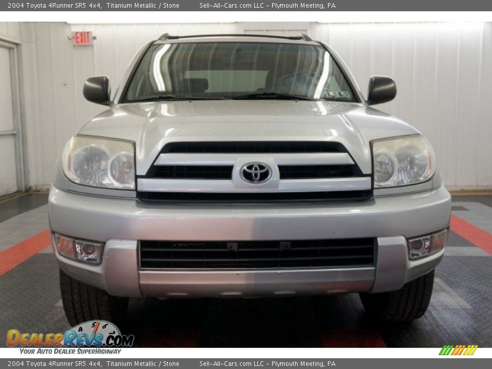 2004 Toyota 4Runner SR5 4x4 Titanium Metallic / Stone Photo #4