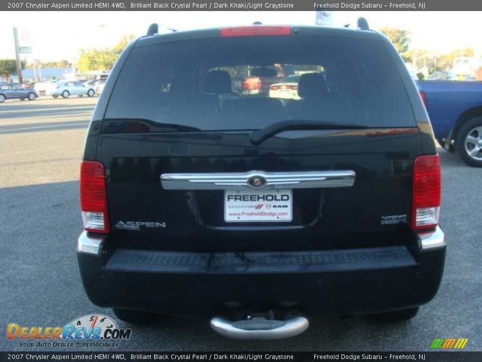 2007 Chrysler Aspen Limited HEMI 4WD Brilliant Black Crystal Pearl / Dark Khaki/Light Graystone Photo #5