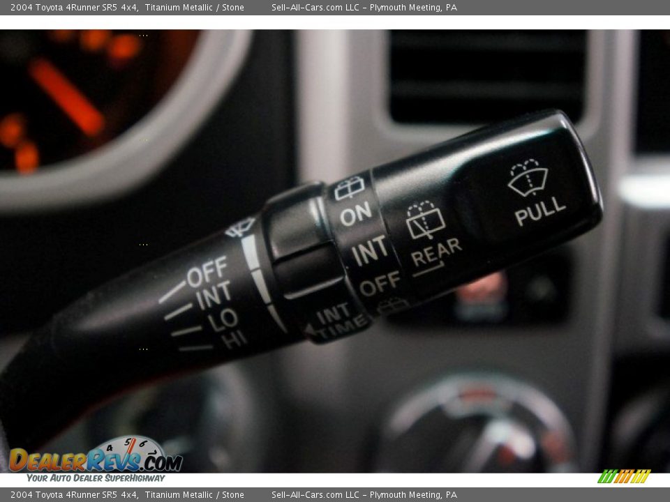 2004 Toyota 4Runner SR5 4x4 Titanium Metallic / Stone Photo #25