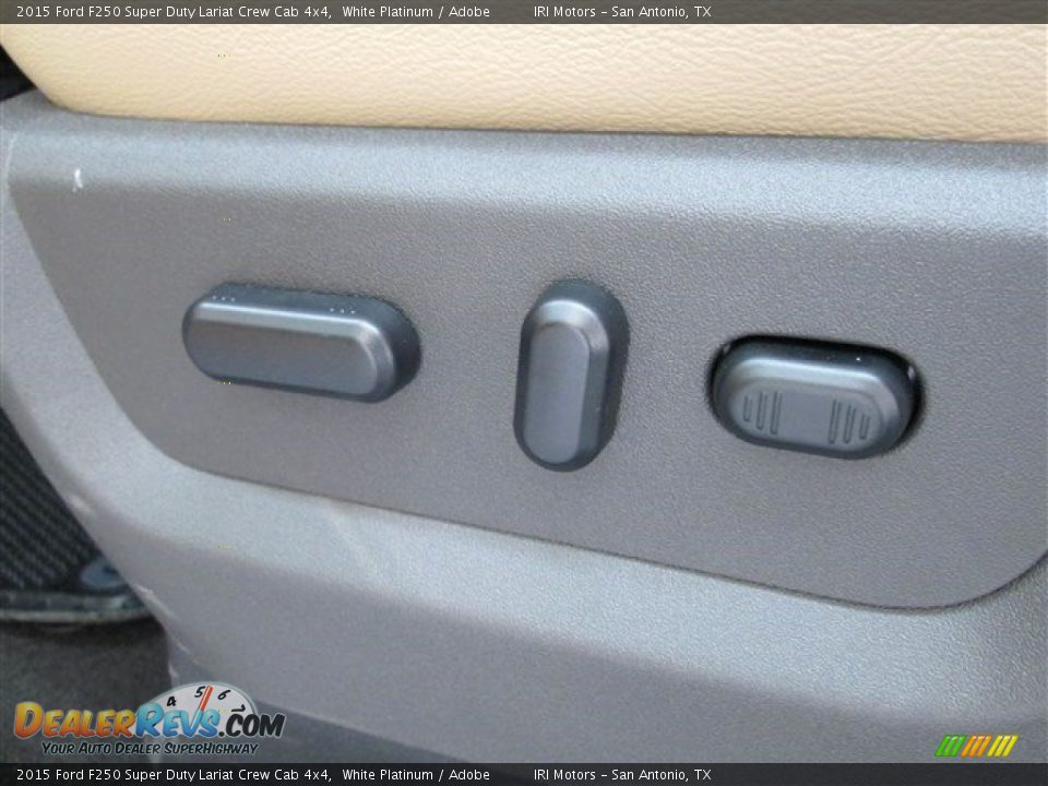 2015 Ford F250 Super Duty Lariat Crew Cab 4x4 White Platinum / Adobe Photo #15