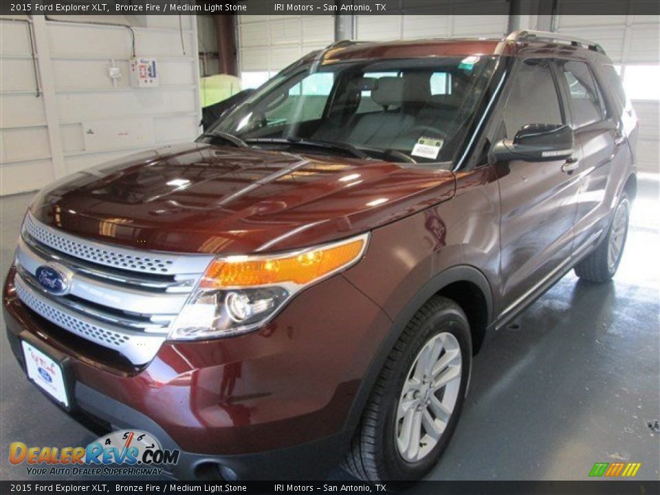 2015 Ford Explorer XLT Bronze Fire / Medium Light Stone Photo #3