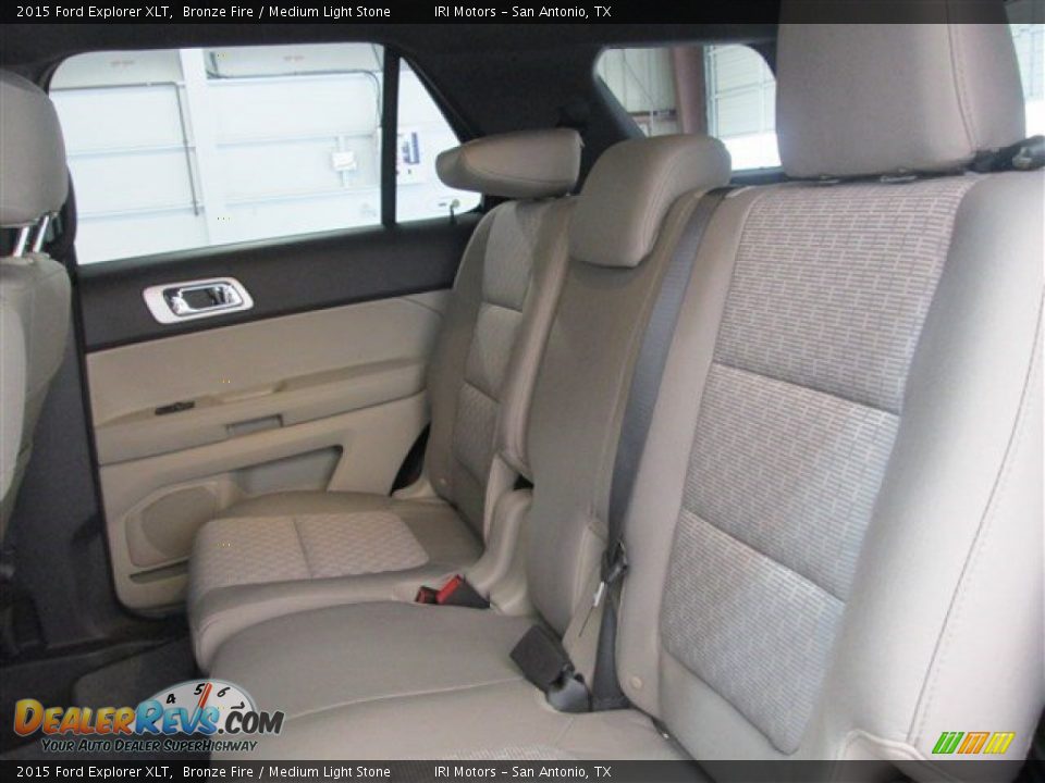 2015 Ford Explorer XLT Bronze Fire / Medium Light Stone Photo #11