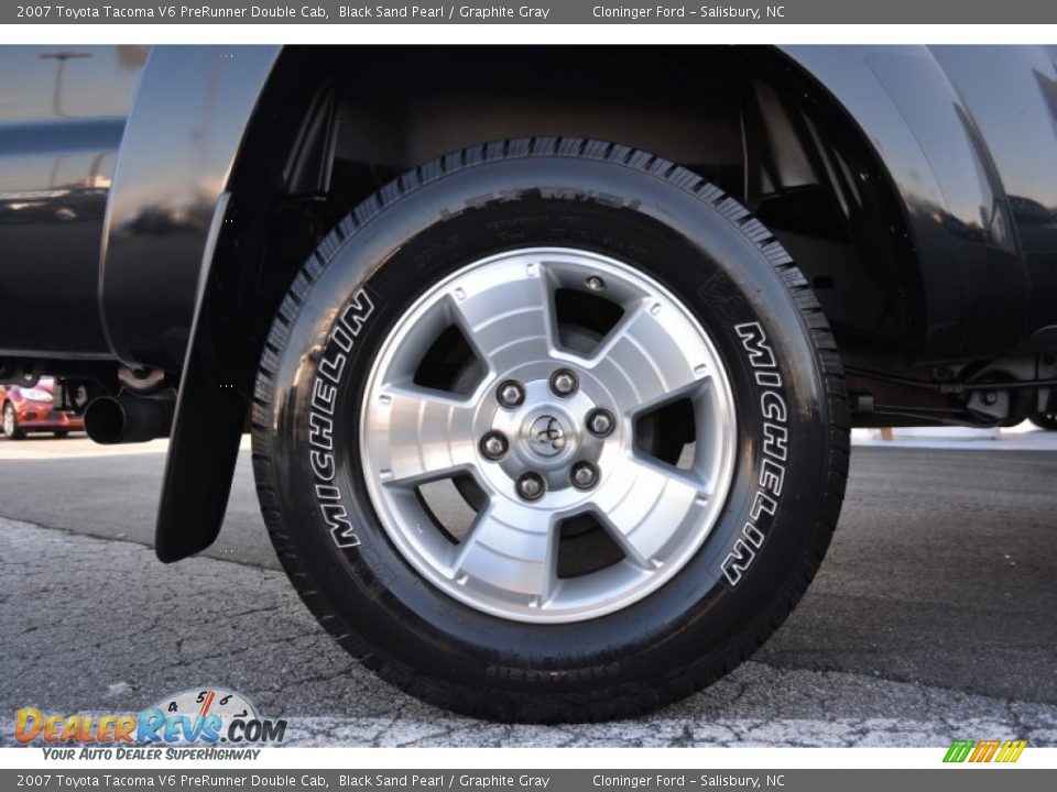 2007 Toyota Tacoma V6 PreRunner Double Cab Black Sand Pearl / Graphite Gray Photo #16