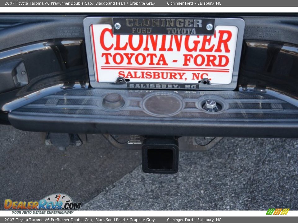2007 Toyota Tacoma V6 PreRunner Double Cab Black Sand Pearl / Graphite Gray Photo #18