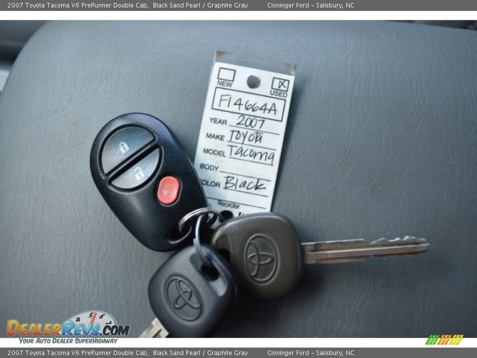 2007 Toyota Tacoma V6 PreRunner Double Cab Black Sand Pearl / Graphite Gray Photo #27