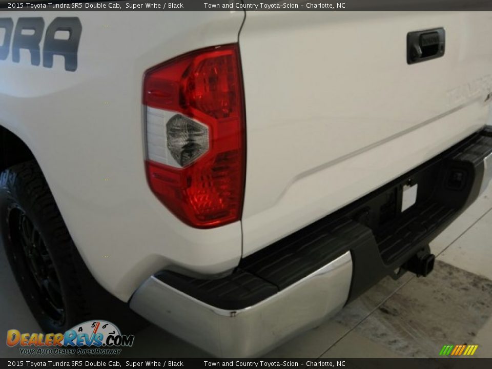 2015 Toyota Tundra SR5 Double Cab Super White / Black Photo #6