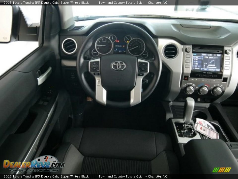 2015 Toyota Tundra SR5 Double Cab Super White / Black Photo #12