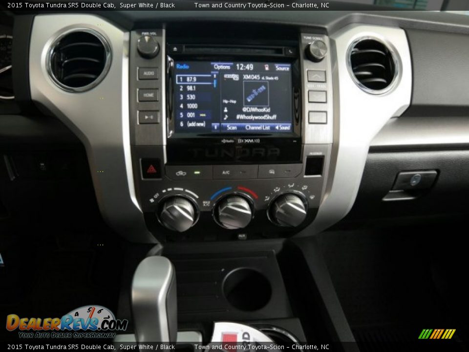 2015 Toyota Tundra SR5 Double Cab Super White / Black Photo #13
