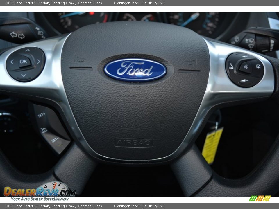 2014 Ford Focus SE Sedan Sterling Gray / Charcoal Black Photo #18