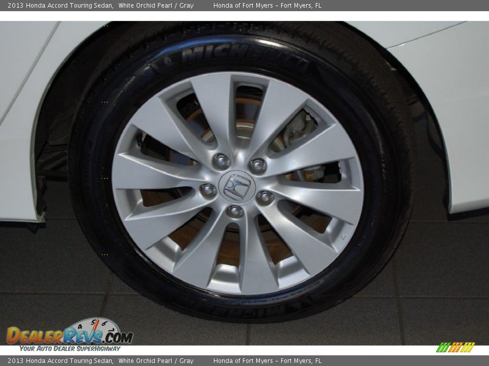 2013 Honda Accord Touring Sedan White Orchid Pearl / Gray Photo #11