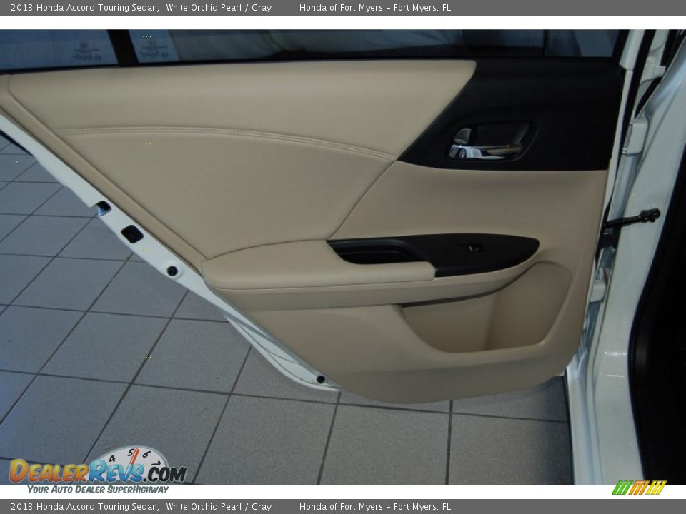 2013 Honda Accord Touring Sedan White Orchid Pearl / Gray Photo #30
