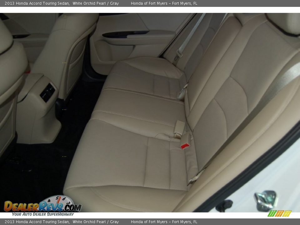 2013 Honda Accord Touring Sedan White Orchid Pearl / Gray Photo #32