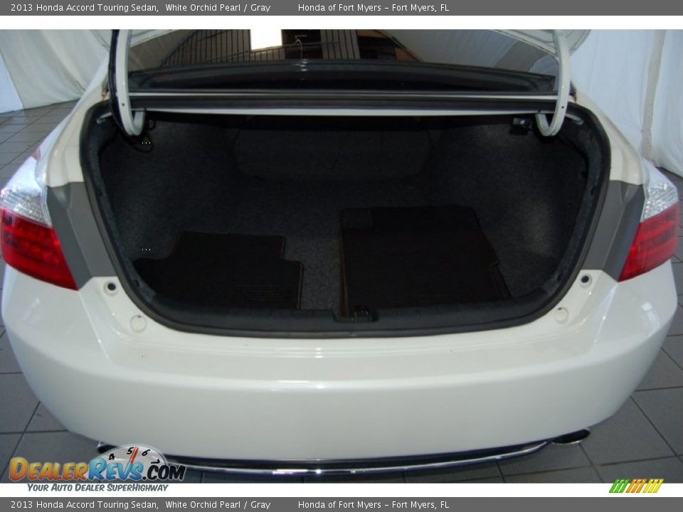 2013 Honda Accord Touring Sedan White Orchid Pearl / Gray Photo #35