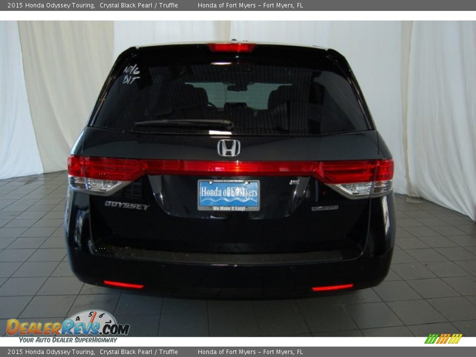 2015 Honda Odyssey Touring Crystal Black Pearl / Truffle Photo #8