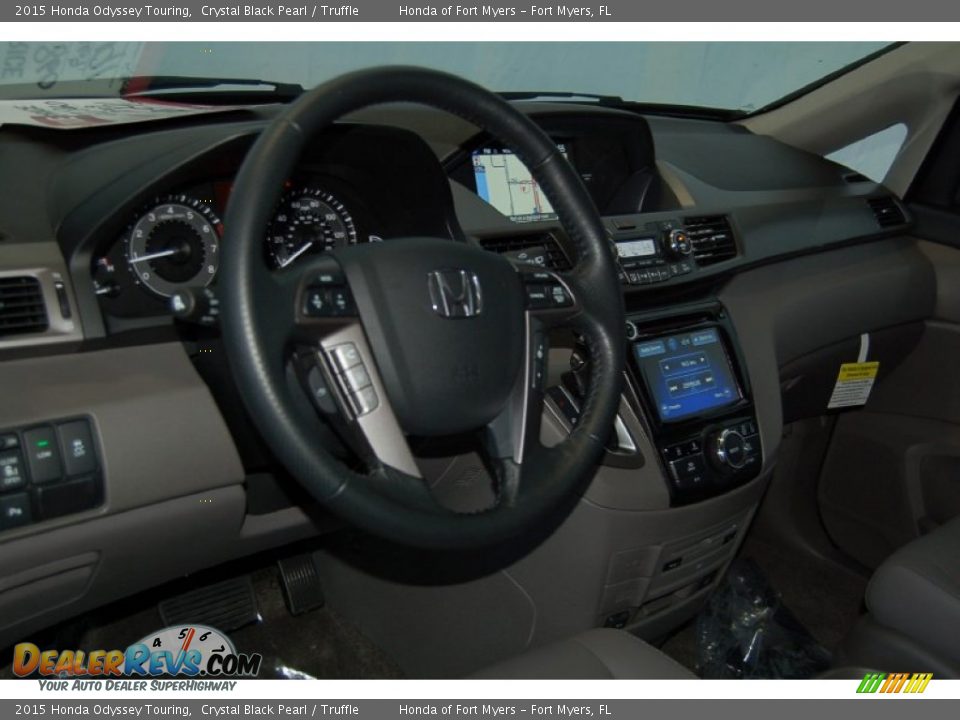 2015 Honda Odyssey Touring Crystal Black Pearl / Truffle Photo #12