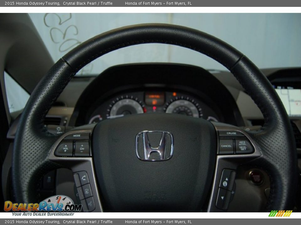 2015 Honda Odyssey Touring Crystal Black Pearl / Truffle Photo #21