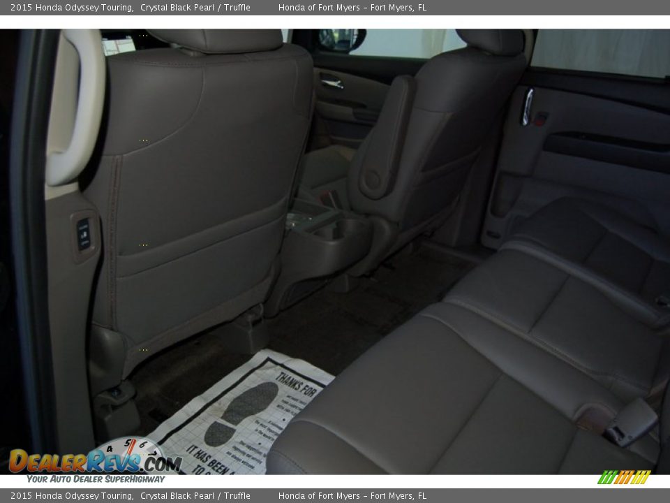 2015 Honda Odyssey Touring Crystal Black Pearl / Truffle Photo #24