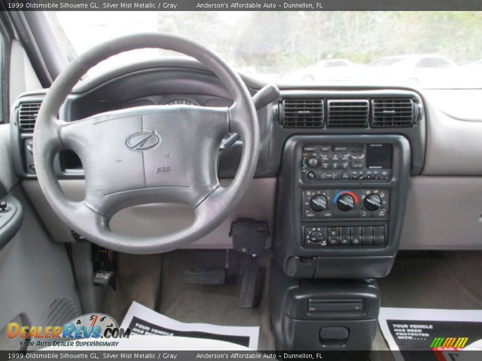1999 Oldsmobile Silhouette GL Silver Mist Metallic / Gray Photo #13