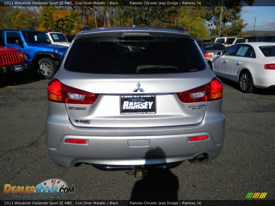 2011 Mitsubishi Outlander Sport SE 4WD Cool Silver Metallic / Black Photo #7